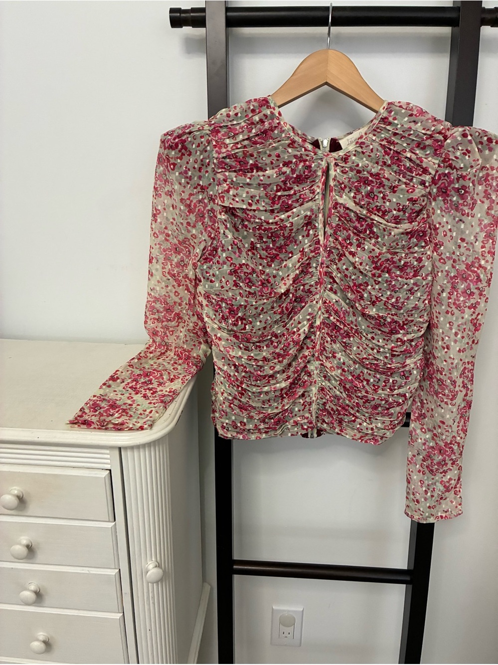Anthropologie Let Me Be Floral Ruched Long-Sleeve Blouse. Romantic whimsy Size M